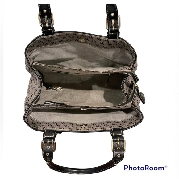 Black and gray Dooney&Bourke purse/bag - Picture 6 of 7